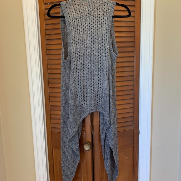 Maurices High-Low Knit Sweater Vest - Picture 2 of 4